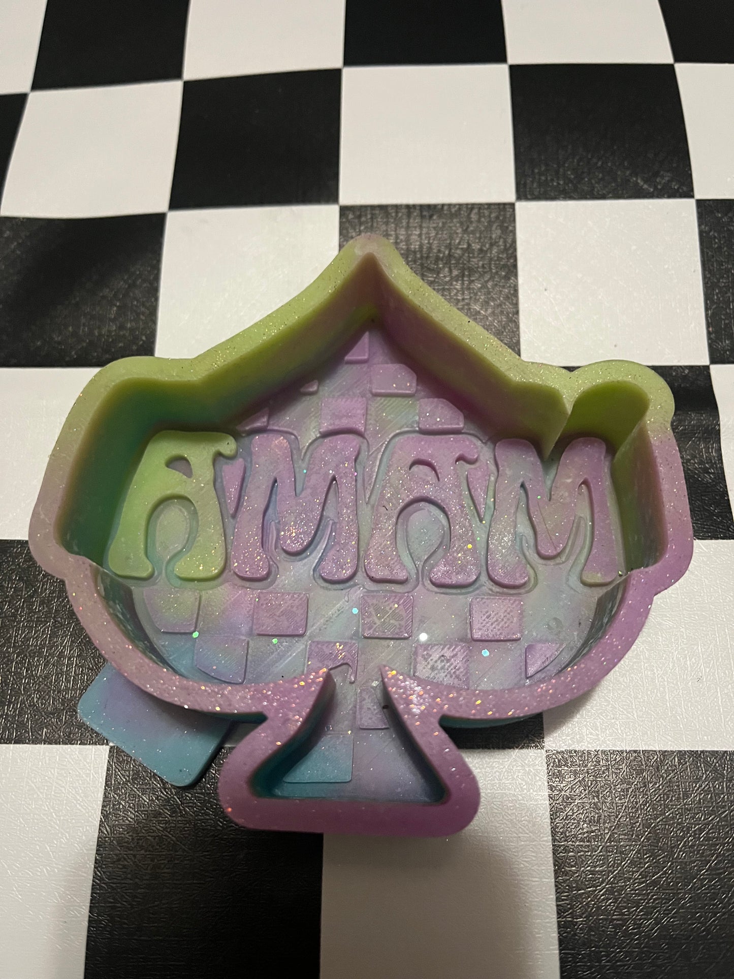 Mama Spade- Mold!