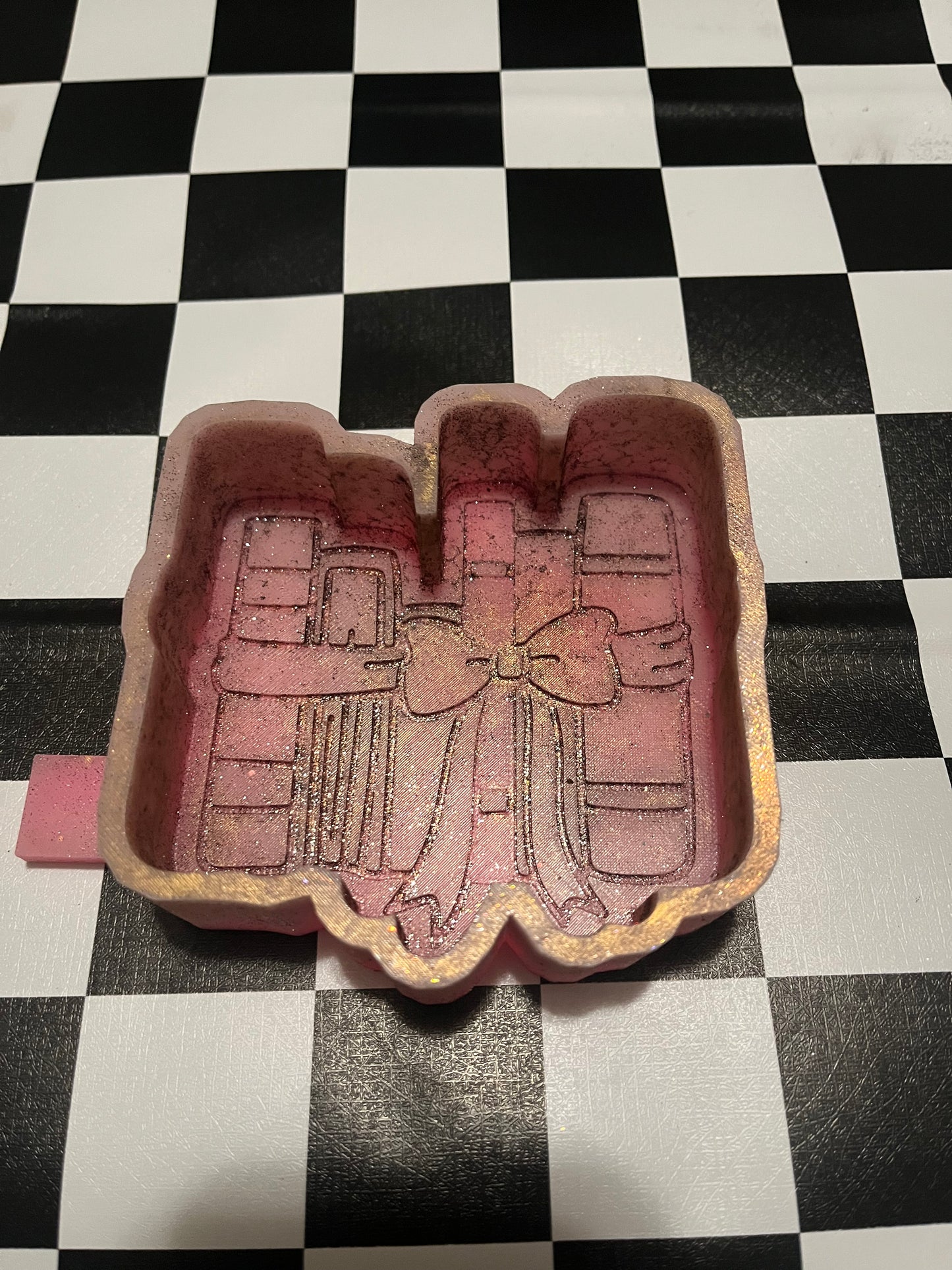 Books w/ Bow- mold! (Hey Lo)