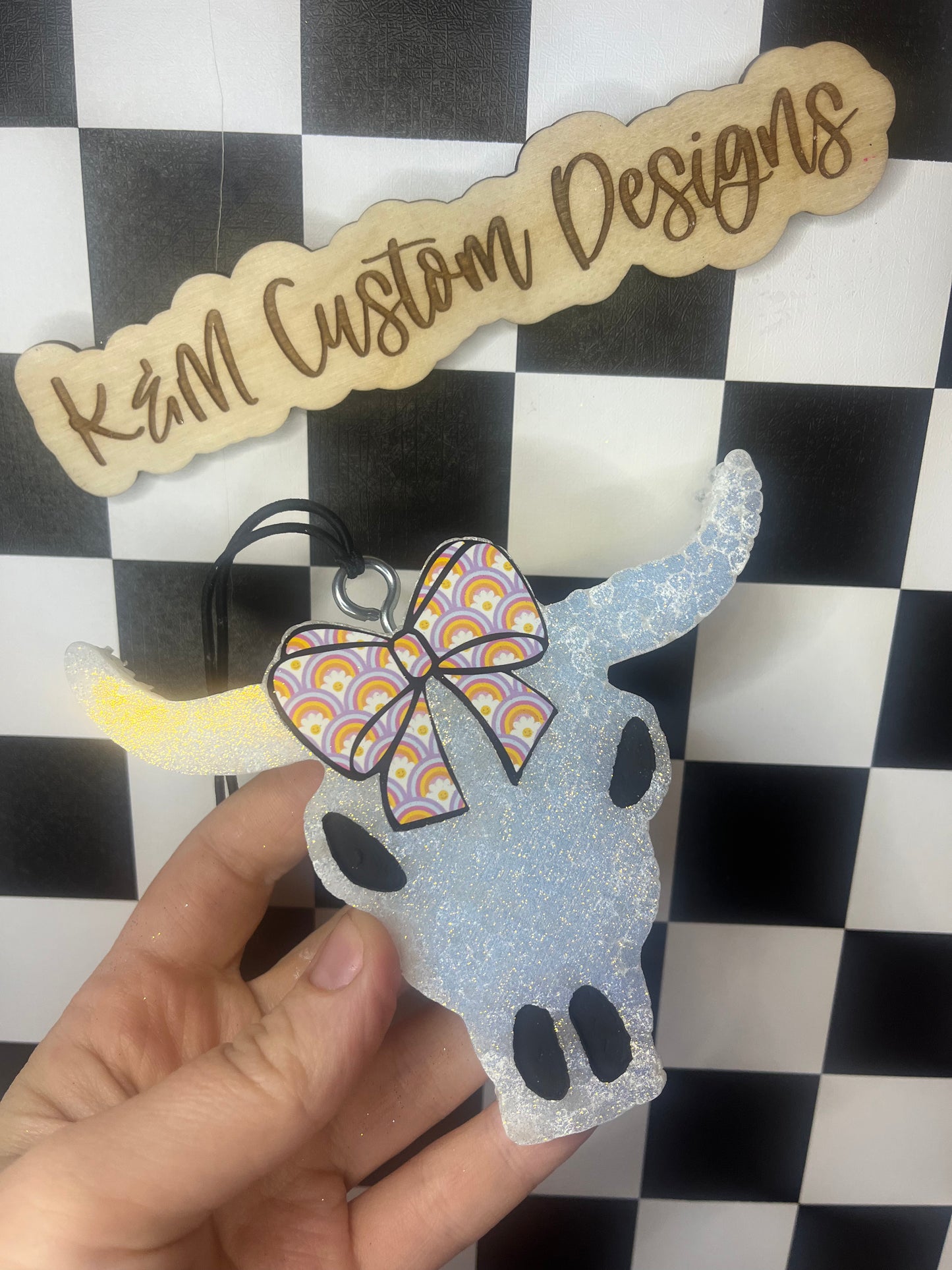 BRAZILIAN CRUSH 68 (Bull with bow)