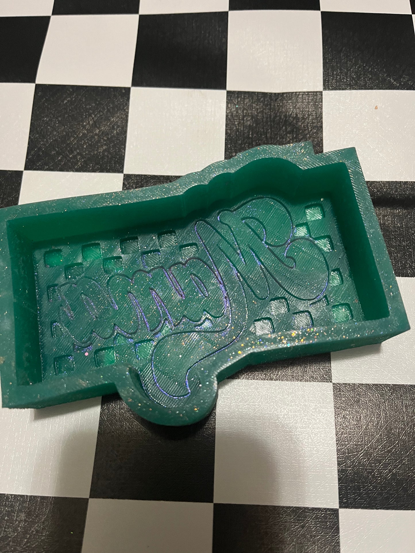 Checkered Mama- mold!